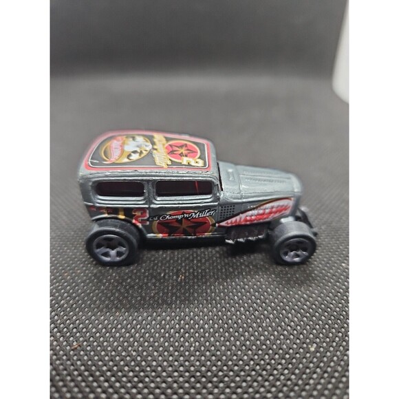 Midnight Otto 2001 Hot Wheels 079 Lil Chomp'n Miller Eagle Squad Flying Aces II - Picture 4 of 8